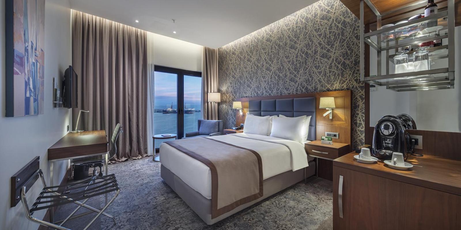 Otel - Tuzla Bay, An Ihg 4*