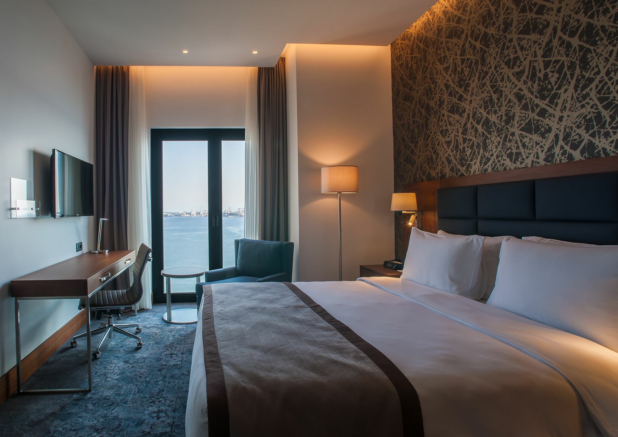 - Tuzla Bay, An Ihg